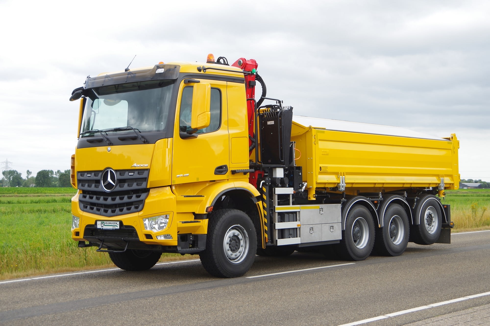 Arocs 3743 Kraan Kipper met 10 T Vooras
