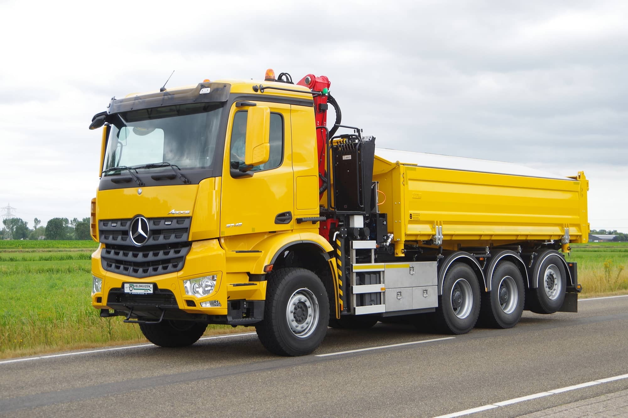 Arocs 3743 Kraan Kipper met 10 T Vooras